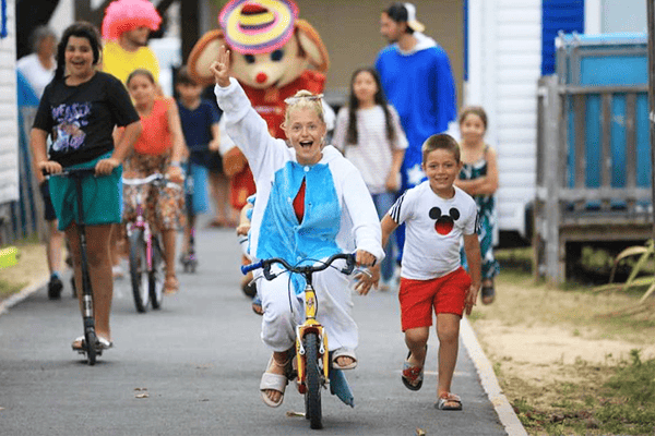 images/establishments/la-paree-du-jonc/enfants/camping-club-enfants.png#joomlaImage://local-images/establishments/la-paree-du-jonc/enfants/camping-club-enfants.png?width=600&height=400